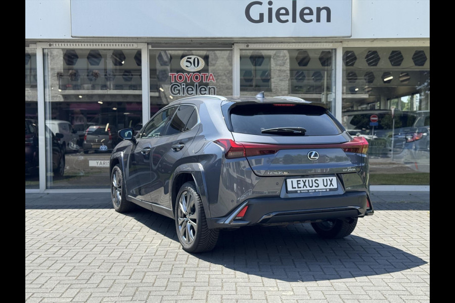 Lexus UX 250h F Sport Line | Facelift, Head up display, Blind Spot, 18 inch, Parkeersensoren, Stoel + Stuurverwarming, Groot scherm