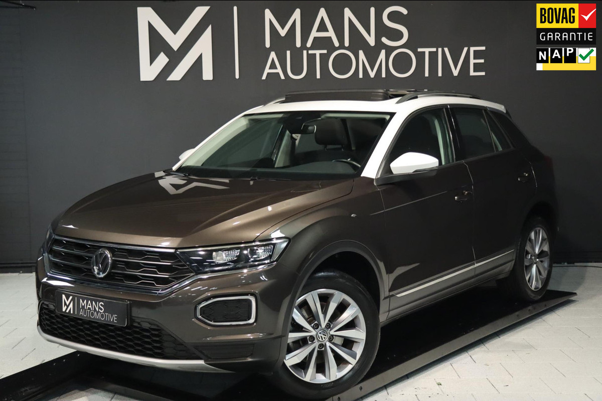 Volkswagen T-Roc 1.5 TSI / PANODAK / ACC / CAMERA / CARPLAY / STUUR+STOELVERW