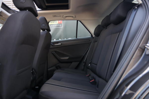 Volkswagen T-Roc 1.5 TSI / PANODAK / ACC / CAMERA / CARPLAY / STUUR+STOELVERW