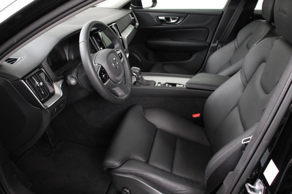 Volvo V60 2.0 T5 250pk Automaat Inscription Navigatie Apple Carpla/Android Auto Climate control Leder Parkeer sensoren Virtual Cockpit |Lichtmetalen velgen 18"
