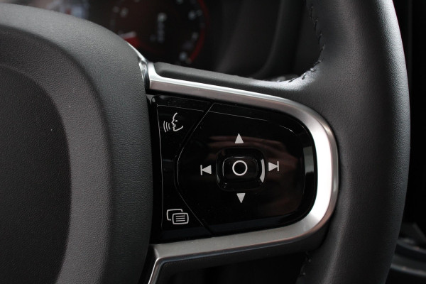 Volvo V60 2.0 T5 250pk Automaat Inscription Navigatie Apple Carpla/Android Auto Climate control Leder Parkeer sensoren Virtual Cockpit |Lichtmetalen velgen 18"