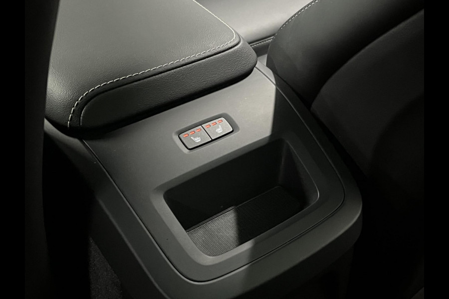 Volvo XC60 2.0 T6 Plug-in hybrid Black Edition | Open dak | Adapt. Cruise | Stoel-/Stuurverwarming | Memory seats | 21"
