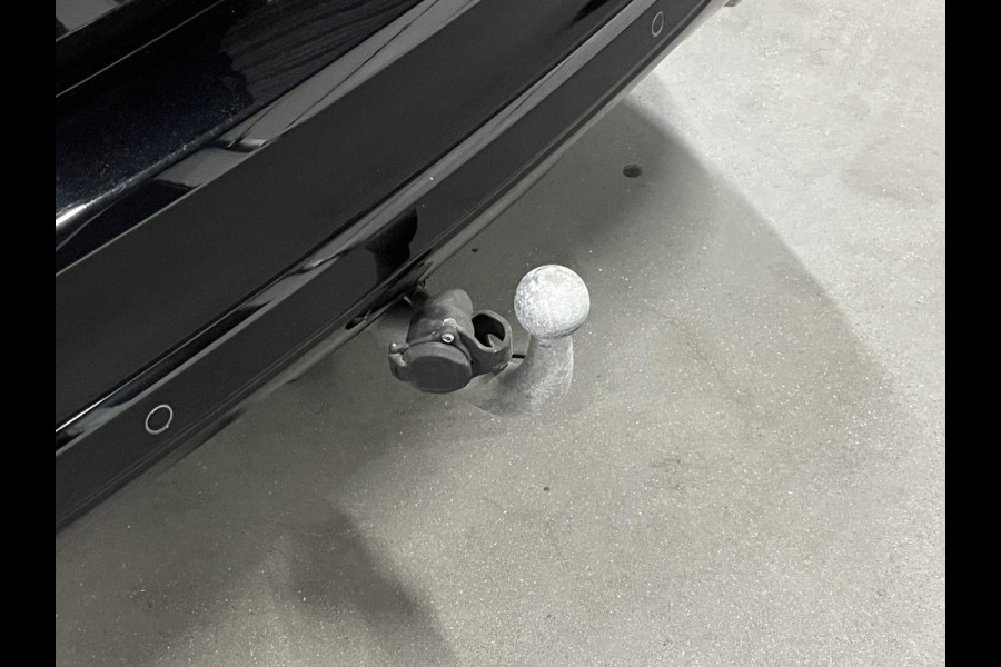 Ford Kuga 1.5 EcoBoost ST-Line X | Trekhaak | Open dak | Adapt. cruise | Verwarmde voorruit | Stoel-/Stuur verwarming | Carplay | *1800 kg Trekgewicht *All-in Prijs*