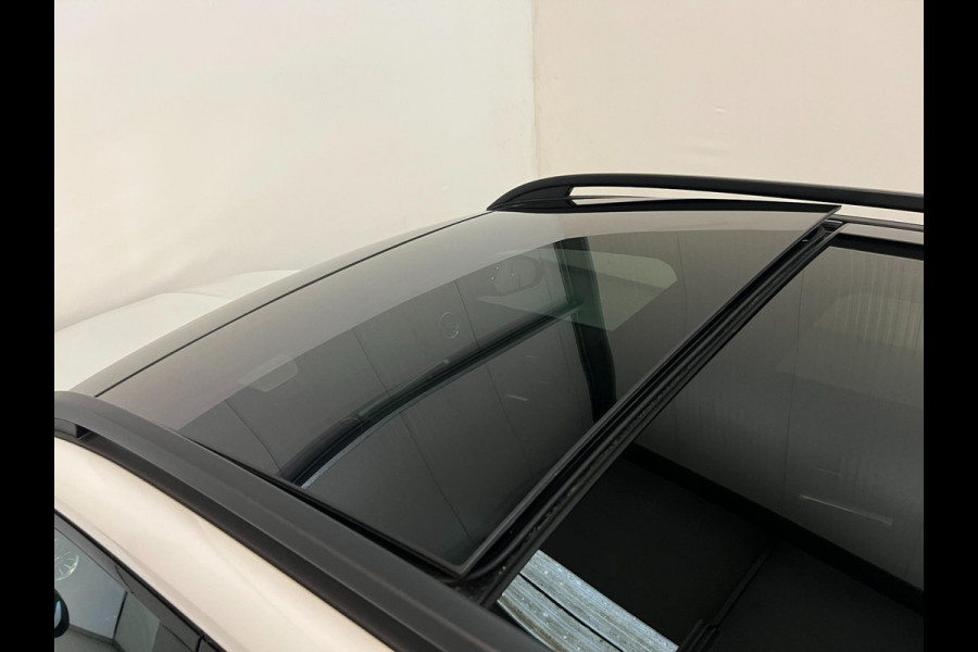 Mercedes-Benz GLB-Klasse 200 / AMG / NL-auto / Pano / Memory