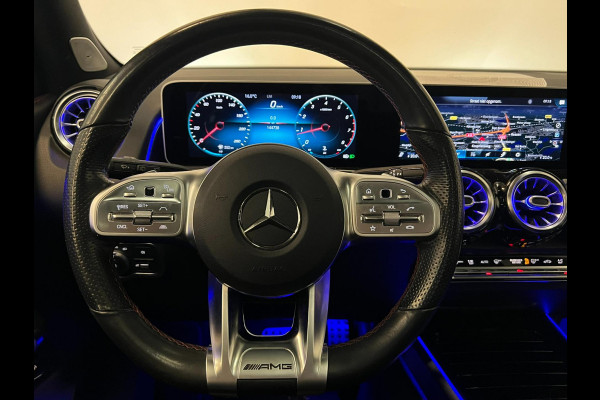 Mercedes-Benz GLB-Klasse 200 / AMG / NL-auto / Pano / Memory