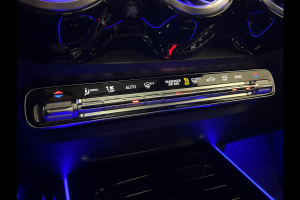 Mercedes-Benz GLB-Klasse 200 / AMG / NL-auto / Pano / Memory