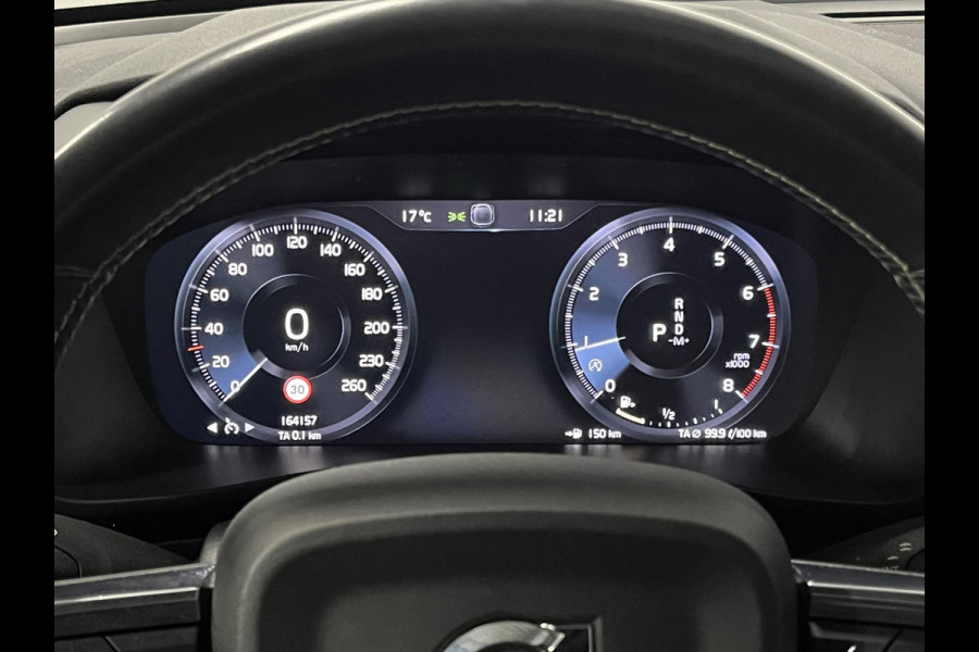 Volvo XC40 1.5 T3 R-Design Trekhaak | Cruise control | Achteruitrij camera | Stoelverwarming | Carplay