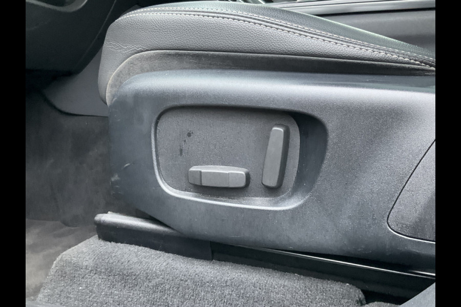 Land Rover Range Rover Velar 3.0 V6 SC AWD HSE Pano.dak Airsusp. Leer Orig.NL