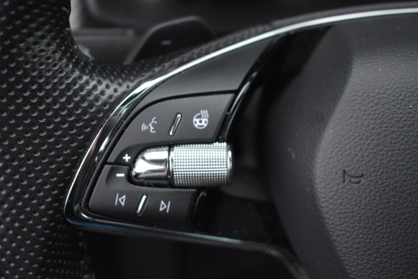 Škoda Kodiaq 1.5 TSI Sportline | TREKHAAK | ADAPT. CRUISE | NAP | CANTON | PANORAMADAK | DEALER ONDERHOUDEN