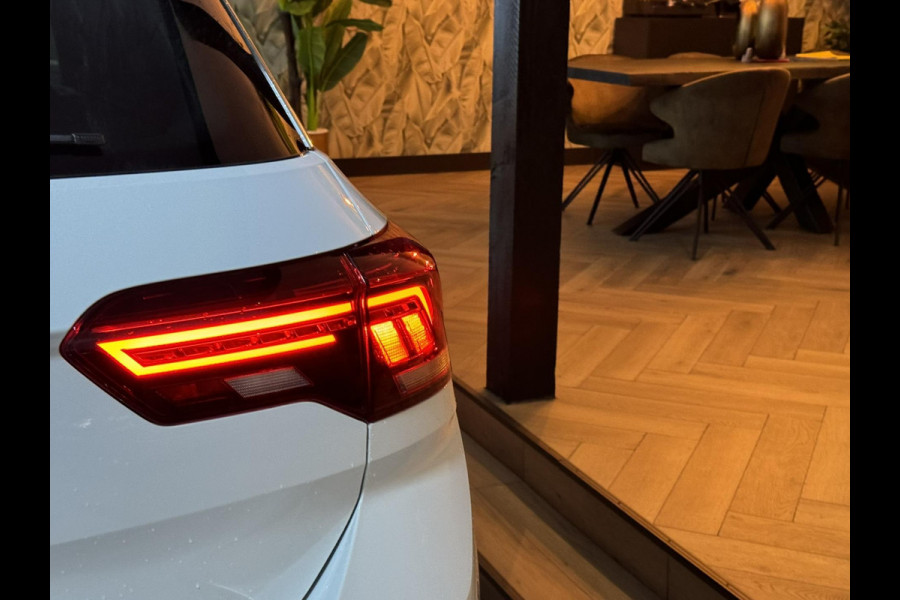 Volkswagen T-Roc 1.5 TSI R-Line Garantie Digi Dash Carplay StoelVW Blindspot Elek Achterklep ACC Clima Navi Led Rijklaar