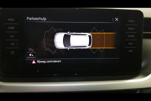 Škoda Kamiq 1.0 TSI 110pk DSG Style Drive 125 Navigatie Climate Control DAB Digitale cockpit Cruise Control adaptive Parkeer sensoren V+A Stoelverwarming