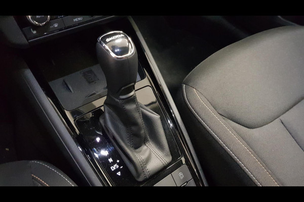 Škoda Kamiq 1.0 TSI 110pk DSG Style Drive 125 Navigatie Climate Control DAB Digitale cockpit Cruise Control adaptive Parkeer sensoren V+A Stoelverwarming