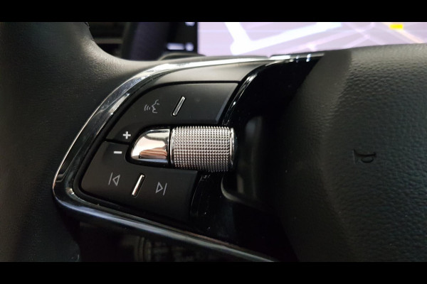 Škoda Kamiq 1.0 TSI 110pk DSG Style Drive 125 Navigatie Climate Control DAB Digitale cockpit Cruise Control adaptive Parkeer sensoren V+A Stoelverwarming