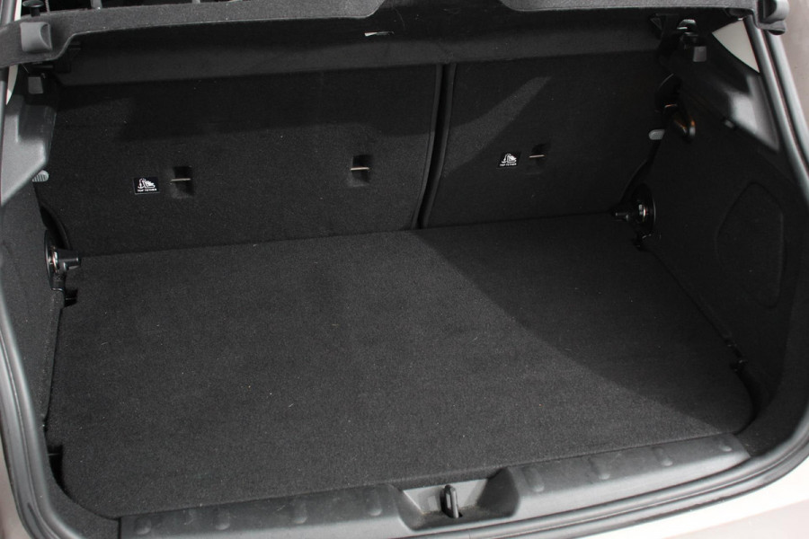 MINI Mini 1.5 Cooper Maximise Steptronic 5 deurs Navigatie Apple Carplay/Android Auto Camera Parkeer sensoren Airco Cruise Control Led