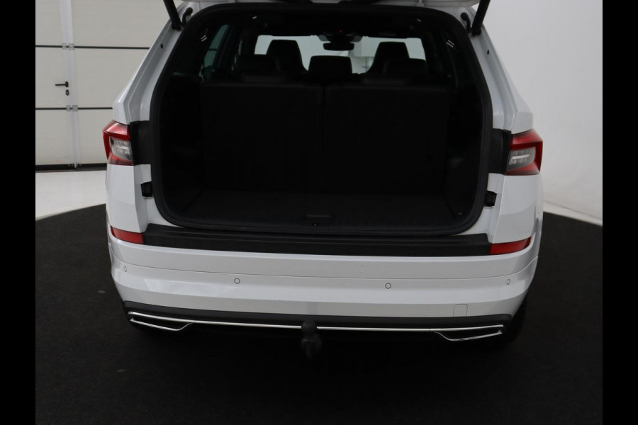 Škoda Kodiaq 1.5 TSI Sportline 7 Persoons | Panoramadak | Stoelverwarming | Trekhaak | Adaptive cruise | Carplay | Memory | 20 inch | Virtual Cockpit | Alcantara | Keyless | Navigatie