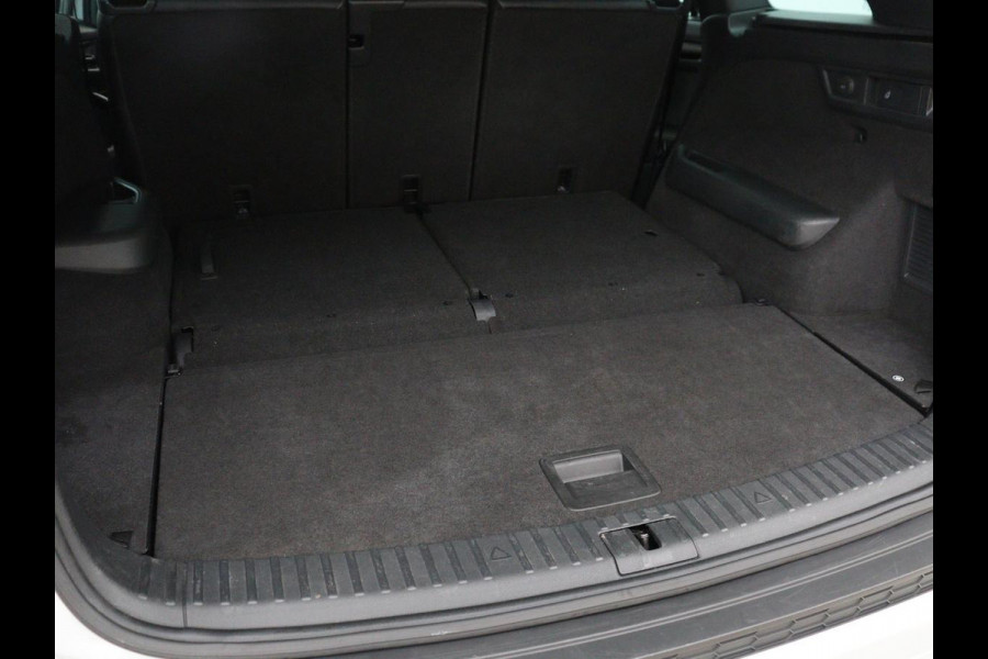 Škoda Kodiaq 1.5 TSI Sportline 7 Persoons | Panoramadak | Stoelverwarming | Trekhaak | Adaptive cruise | Carplay | Memory | 20 inch | Virtual Cockpit | Alcantara | Keyless | Navigatie