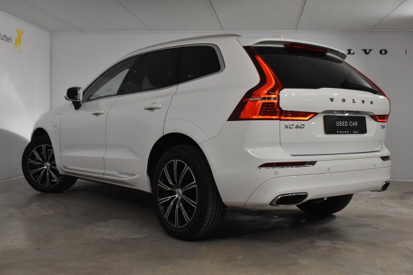 Volvo XC60 T8 390PK Automaat Recharge AWD Inscription / Intellisafe / Panoramadak / head-up display / Camera achter / Donker glas achter