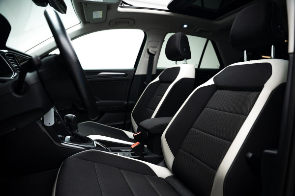 Volkswagen T-Roc 1.5 TSI Sport |Pano|ORG.NL|Carplay|ACC|Stoelverwarming|