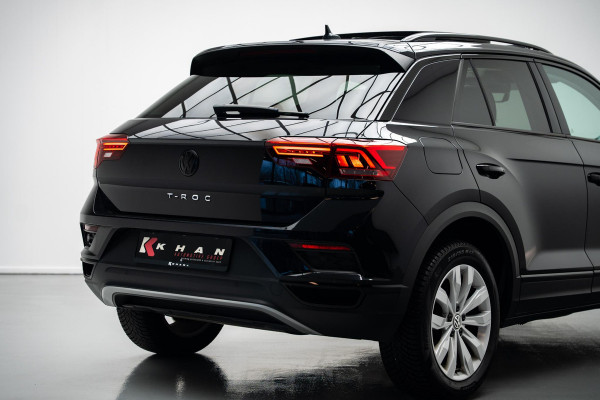 Volkswagen T-Roc 1.5 TSI Sport |Pano|ORG.NL|Carplay|ACC|Stoelverwarming|