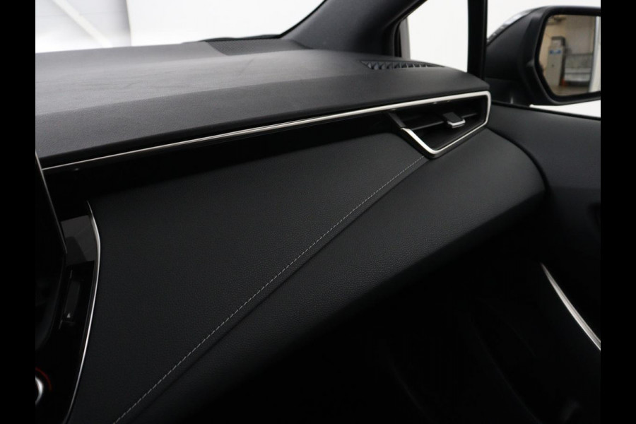 Toyota Corolla 1.8 Hybrid Active | Carplay | Navigatie | Adaptive cruise | Climate control | DAB | Keyless Start | Full LED | Bluetooth