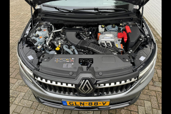 Renault Espace E-Tech Full Hybrid 200 Iconic Adaptive cruise Climate Matrix LED 360 camera Pano Apple / Android Harman Kardon