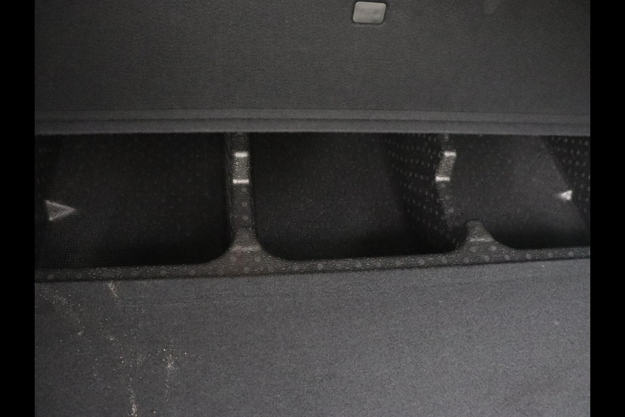 Hyundai Santa Fe 1.6 T-GDI PHEV Comfort Smart Sky | Panoramadak | Leder | Trekhaak | Adaptive cruise | Camera | Krell Audio | Carplay | Navigatie | Plug In