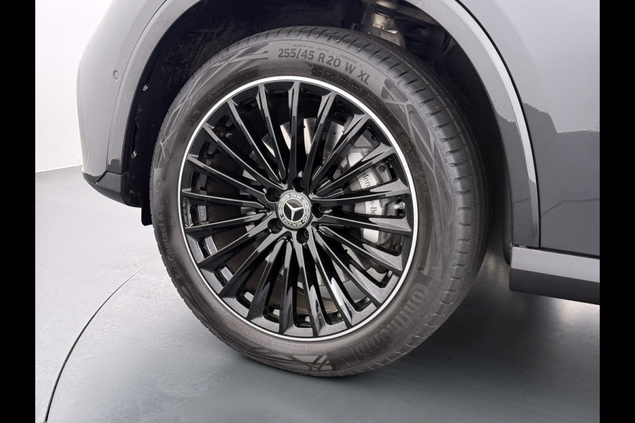 Mercedes-Benz GLC 300e AMG // Trekhaak // Burmester // 360 Camera // Memory // 20 inch // Carplay