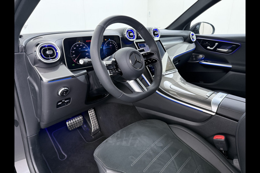 Mercedes-Benz GLC 300e AMG // Trekhaak // Burmester // 360 Camera // Memory // 20 inch // Carplay