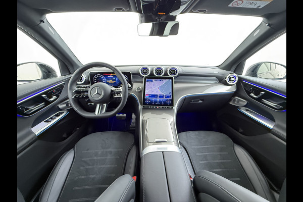 Mercedes-Benz GLC 300e AMG // Trekhaak // Burmester // 360 Camera // Memory // 20 inch // Carplay
