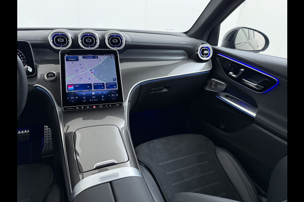 Mercedes-Benz GLC 300e AMG // Trekhaak // Burmester // 360 Camera // Memory // 20 inch // Carplay