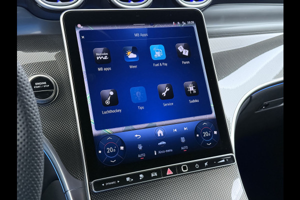 Mercedes-Benz GLC 300e AMG // Trekhaak // Burmester // 360 Camera // Memory // 20 inch // Carplay
