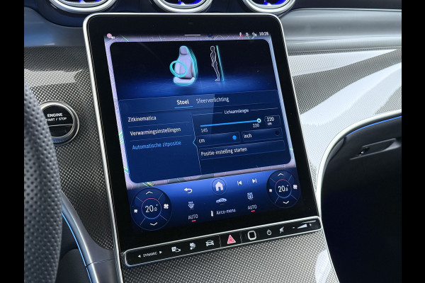 Mercedes-Benz GLC 300e AMG // Trekhaak // Burmester // 360 Camera // Memory // 20 inch // Carplay