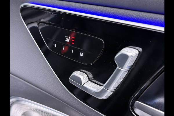 Mercedes-Benz GLC 300e AMG // Trekhaak // Burmester // 360 Camera // Memory // 20 inch // Carplay