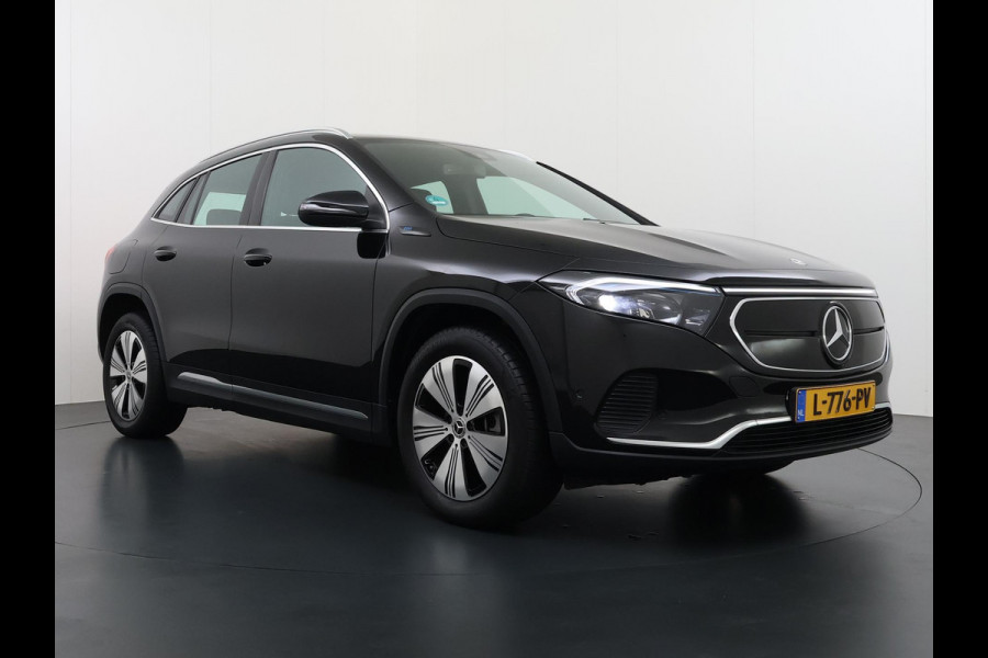 Mercedes-Benz EQA 250 Business Solution Luxury 67 kWh | SOH 96% | Ambilight | Elektr. achterklep | Stoelverwarming | Camera | Origineel Nederlandse auto | NAP | 12 mnd BOVAG garantie