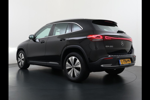 Mercedes-Benz EQA 250 Business Solution Luxury 67 kWh | SOH 96% | Ambilight | Elektr. achterklep | Stoelverwarming | Camera | Origineel Nederlandse auto | NAP | 12 mnd BOVAG garantie