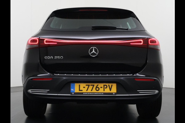 Mercedes-Benz EQA 250 Business Solution Luxury 67 kWh | SOH 96% | Ambilight | Elektr. achterklep | Stoelverwarming | Camera | Origineel Nederlandse auto | NAP | 12 mnd BOVAG garantie
