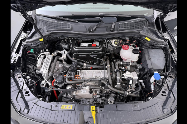 Mercedes-Benz EQA 250 Business Solution Luxury 67 kWh | SOH 96% | Ambilight | Elektr. achterklep | Stoelverwarming | Camera | Origineel Nederlandse auto | NAP | 12 mnd BOVAG garantie