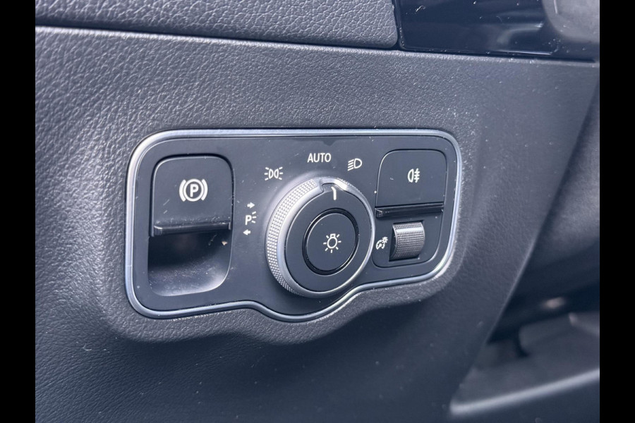 Mercedes-Benz EQA 250 Business Solution Luxury 67 kWh | SOH 96% | Ambilight | Elektr. achterklep | Stoelverwarming | Camera | Origineel Nederlandse auto | NAP | 12 mnd BOVAG garantie