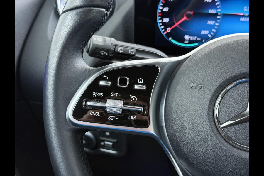 Mercedes-Benz EQA 250 Business Solution Luxury 67 kWh | SOH 96% | Ambilight | Elektr. achterklep | Stoelverwarming | Camera | Origineel Nederlandse auto | NAP | 12 mnd BOVAG garantie