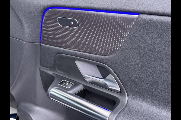 Mercedes-Benz EQA 250 Business Solution Luxury 67 kWh | SOH 96% | Ambilight | Elektr. achterklep | Stoelverwarming | Camera | Origineel Nederlandse auto | NAP | 12 mnd BOVAG garantie