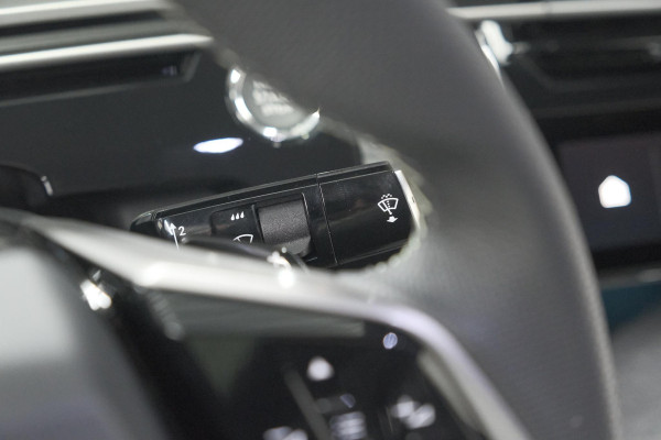 Peugeot 3008 1.2 Hybrid 145 GT | Elektrische Kofferklep | Camera | Stoelverwarming | Navigatie