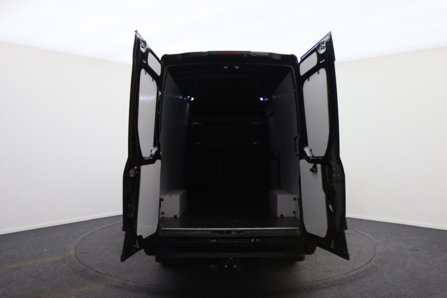 Iveco Daily 35S18 3.0 180 PK Automaat L2H2