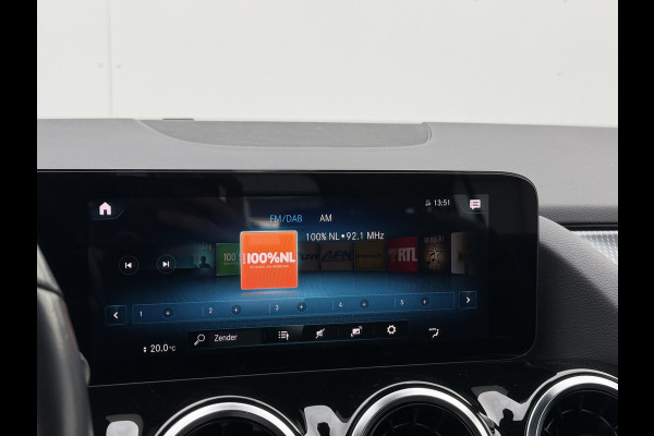 Mercedes-Benz GLA 200 Business Solution Luxury | Pano | CarPlay | Camera | LED | 18 inch