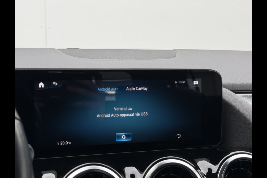 Mercedes-Benz GLA 200 Business Solution Luxury | Pano | CarPlay | Camera | LED | 18 inch