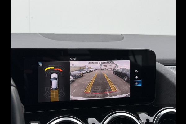 Mercedes-Benz GLA 200 Business Solution Luxury | Pano | CarPlay | Camera | LED | 18 inch