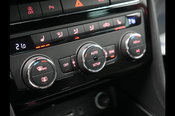 Seat Ateca 1.5 TSI FR DSG 150pk Dealer O.H. | Adaptive Cruise | Camera | Beats Audio | Alcantara Sportstoelen Verwarmd | 19"L.M | Apple Carplay | Sfeerverlichting | Keyless | Blis | Navigatie | DAB |