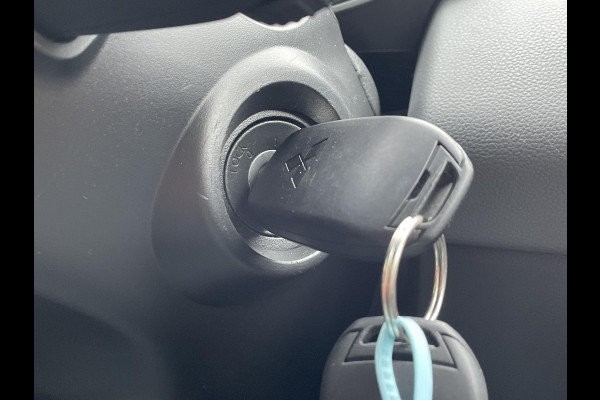 Mitsubishi Colt 1.0 MT Pure