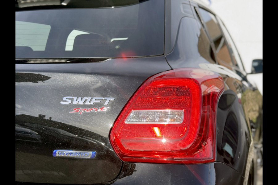 Suzuki Swift 1.4 Sport Smart Hybrid | CarPlay | ACC | Dodehoek | Camera | Keyless