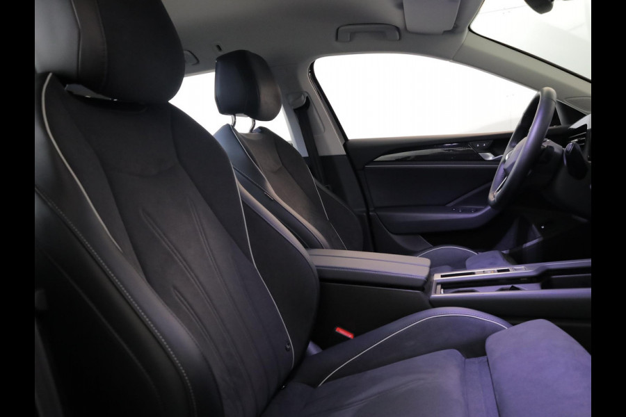 Volkswagen Passat Variant 1.5 eHybrid Business 204 PK PHEV | Navigatie | Trekhaak inklapbaar | Parkeer camera | Stoel- en stuurverwarming |