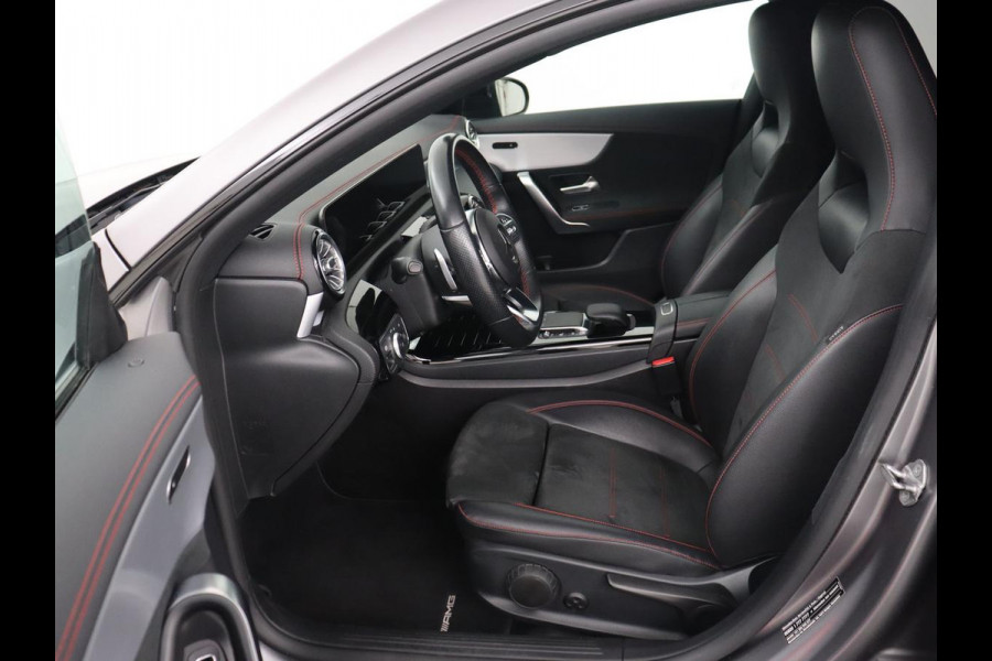 Mercedes-Benz CLA-Klasse 180d Business Solution AMG | Stoelverwarming | Carplay | Camera | Leder/Alcantara | Navigatie | Widescreen | Sfeerverlichting | Designo Mountaingrijs Magno